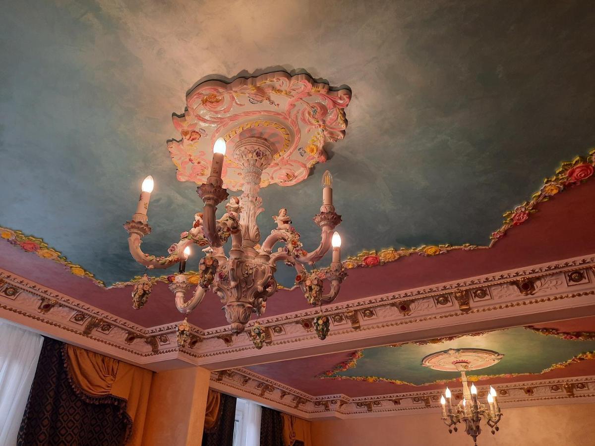 Fantasy Apartment Karlovy Vary Bagian luar foto